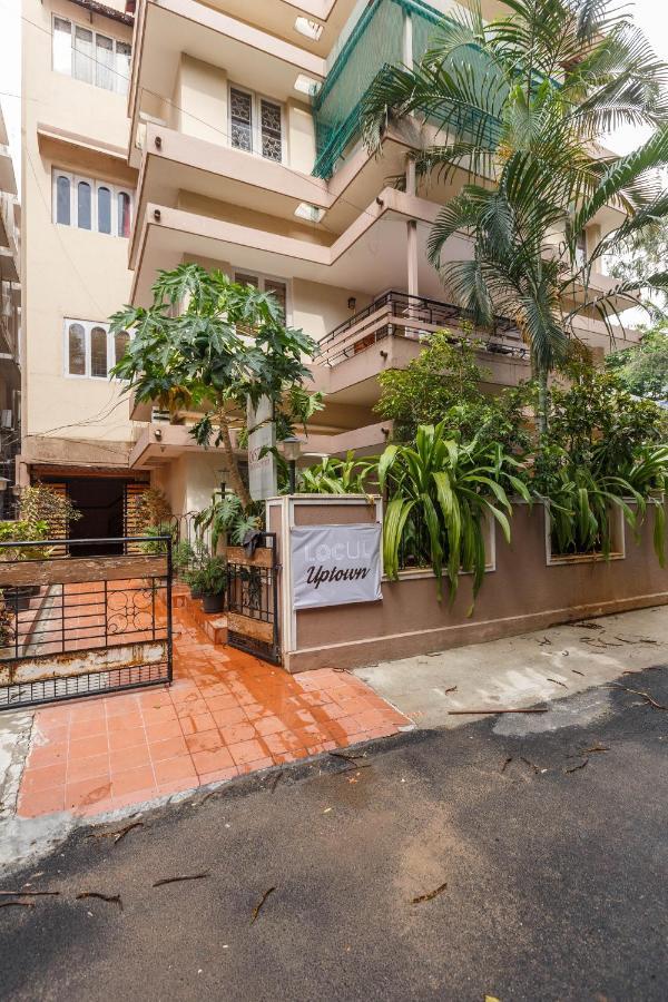 Locul Uptown - Near Bangalore Palace Grounds Екстер'єр фото